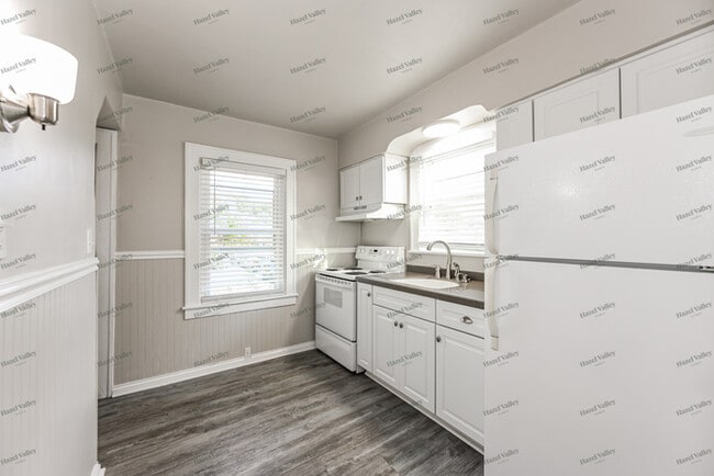 Building Photo - 4400 Berwick St