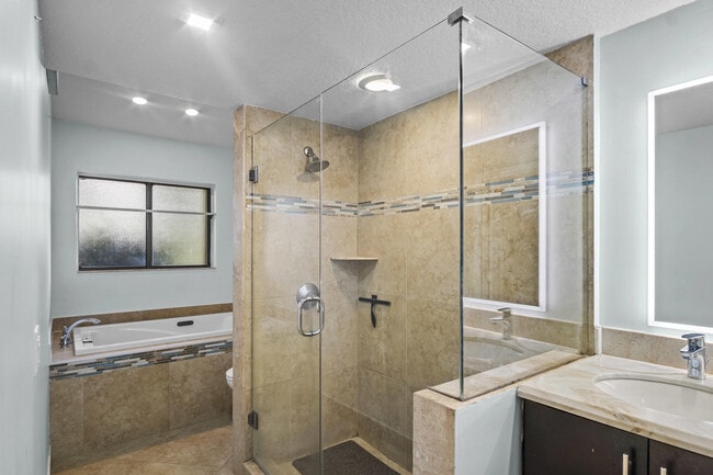 Building Photo - 5281 Bolero Cir