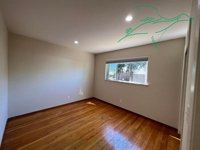 Building Photo - 7941 Woodlark Way