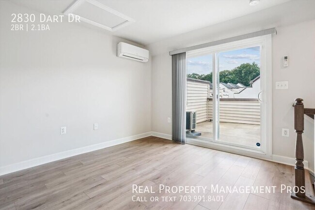 Building Photo - 2830 Dart Dr