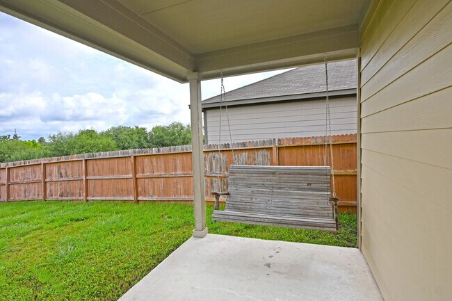 Building Photo - 138 Buttercup Bnd