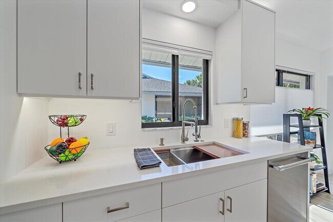 Building Photo - 1684 Pintail Way