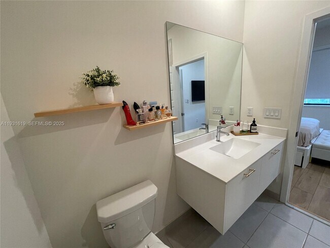 Building Photo - 8175 NW 104th Ave