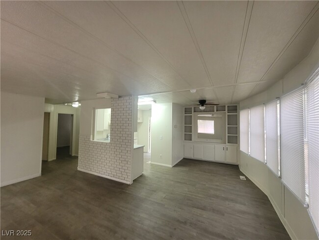Building Photo - 367 MacFarland Ave
