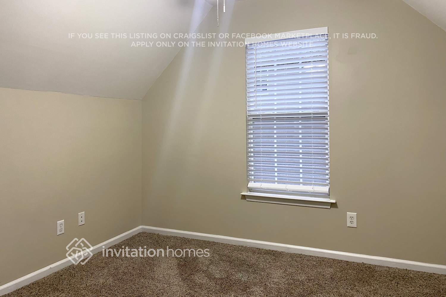 Building Photo - 8808 Clifton Meadow Dr