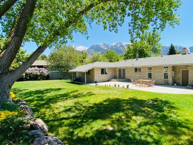 Building Photo - Beautiful Rambler at Little Cottonwood Can...
