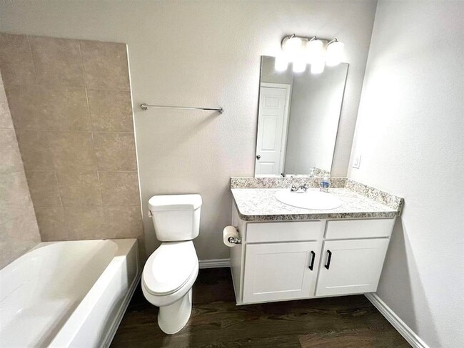 Building Photo - 1403 W Virginia St