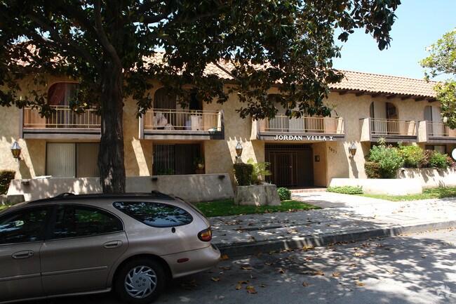 Building Photo - Jordan Villa I