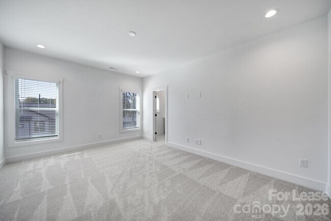 Building Photo - 511 Bowman Rd