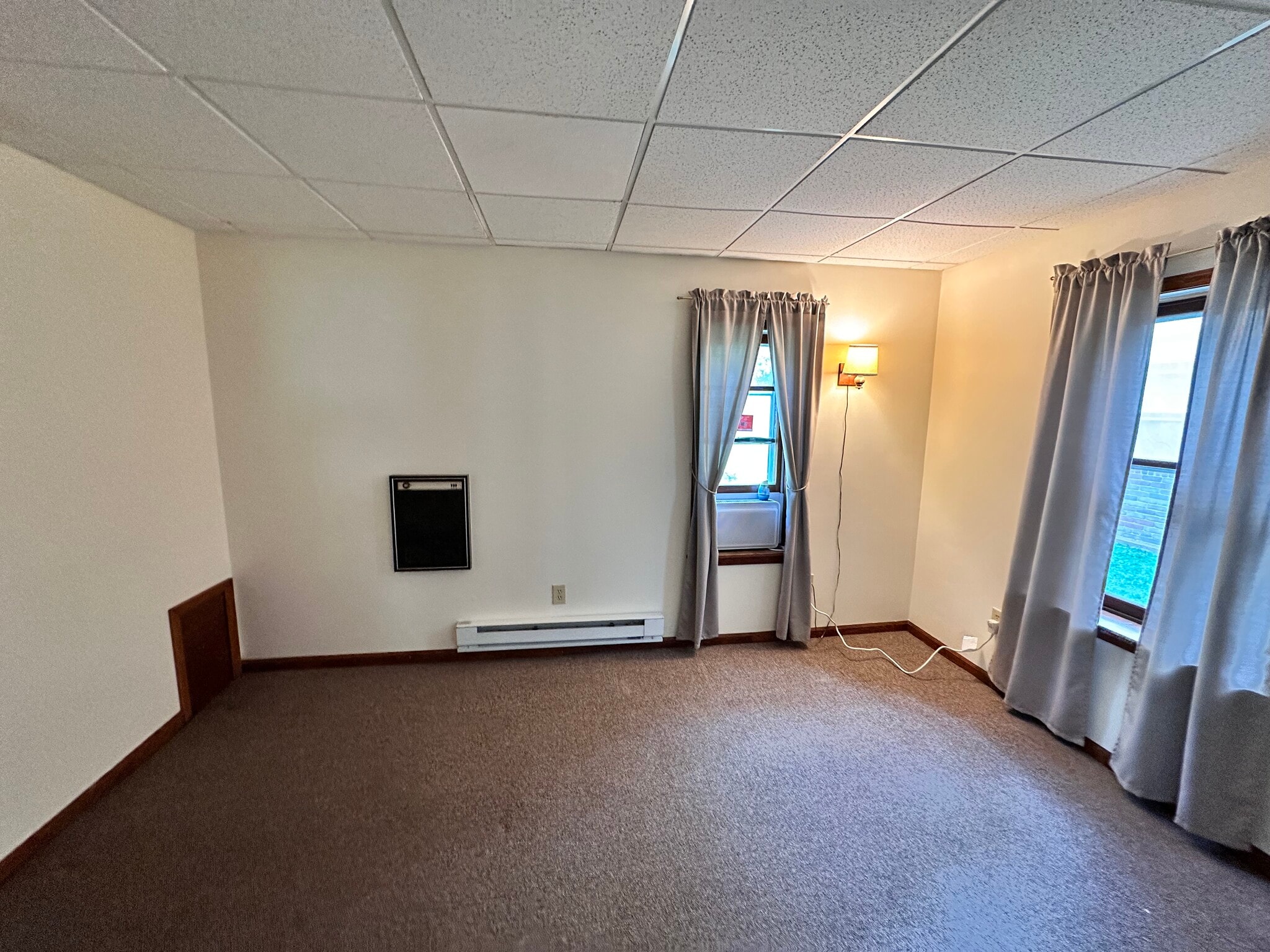 Bedroom - 337 W High St