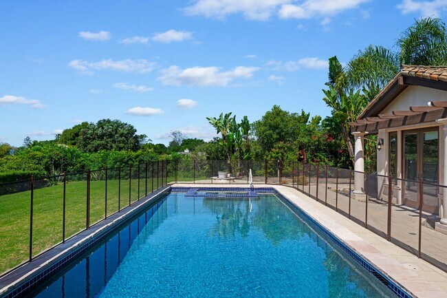 Building Photo - Montecito Property with a View and a Pool ...
