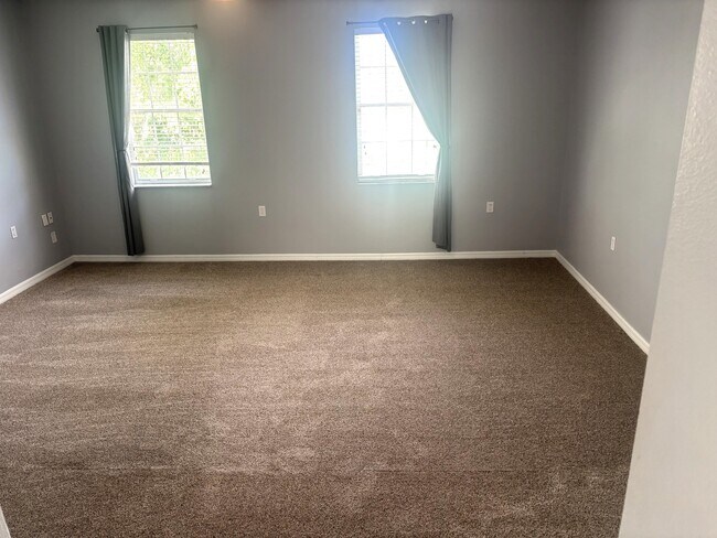 Building Photo - 862 Jade Forest Ave