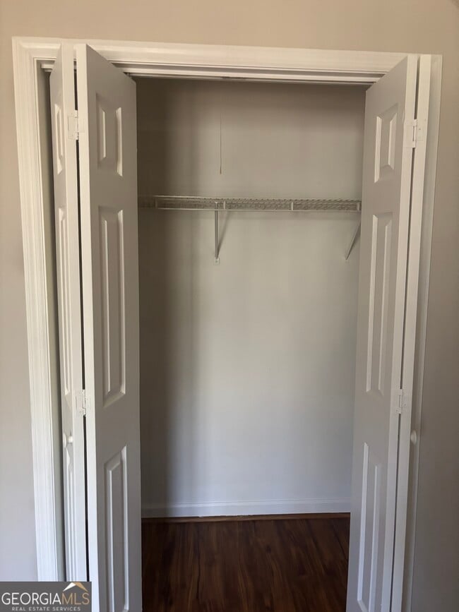 Building Photo - 256 Frederick Dr