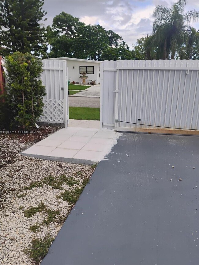 Building Photo - 14441 SW 291st St