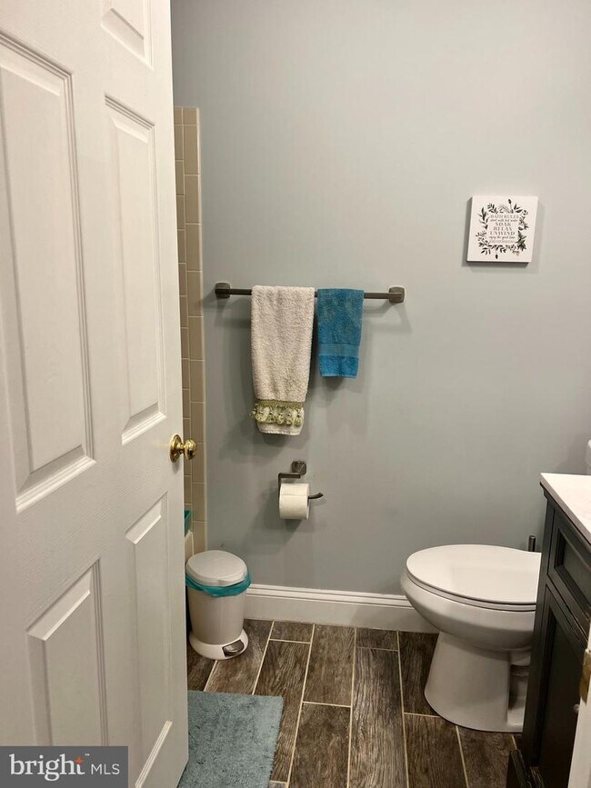 Building Photo - 6310 Bayberry Ct