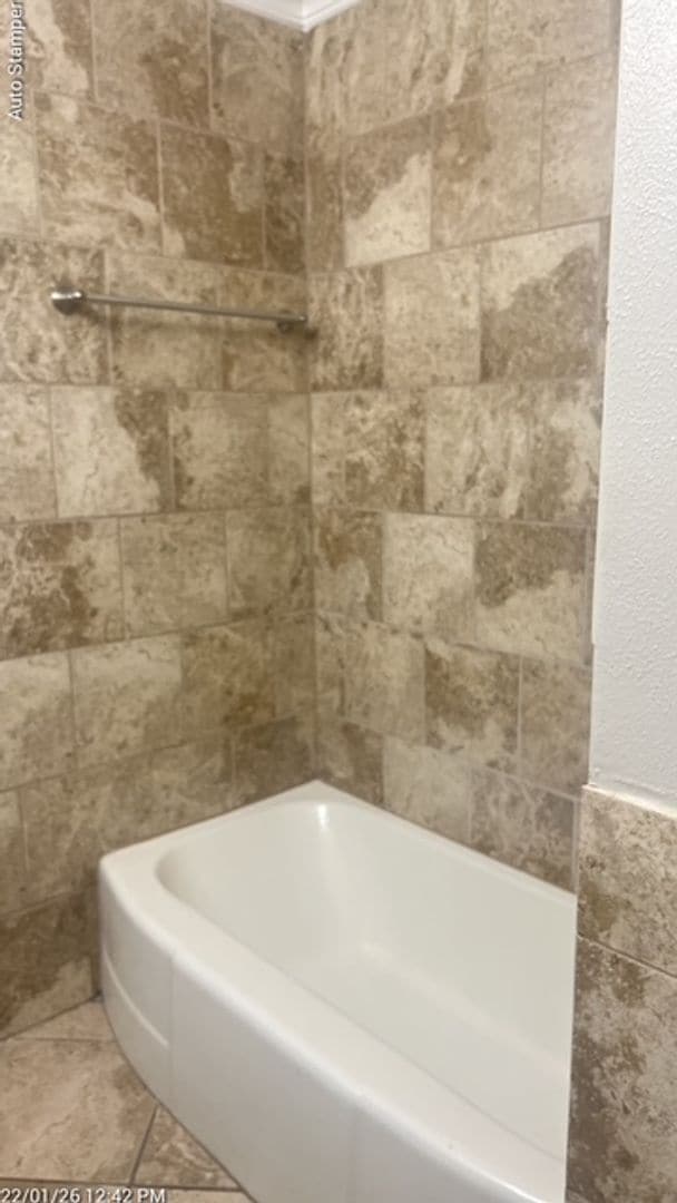 Building Photo - 3200 S Hills Ave