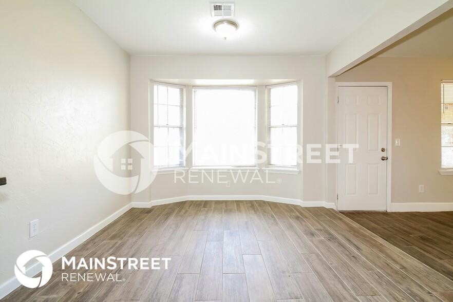 Building Photo - 2613 SW 90th St
