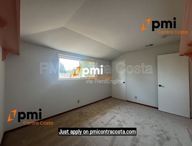 Building Photo - 2850 St Denis Dr