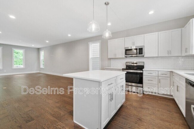 Building Photo - 759 Mill Creek Meadow Dr