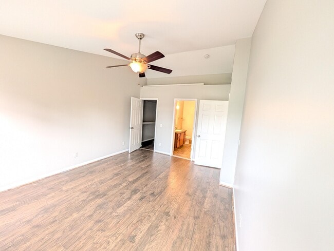 Building Photo - 43120 Pendleton Cir