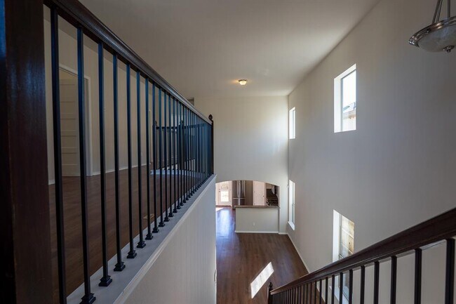 Building Photo - 10125 Milla Cir