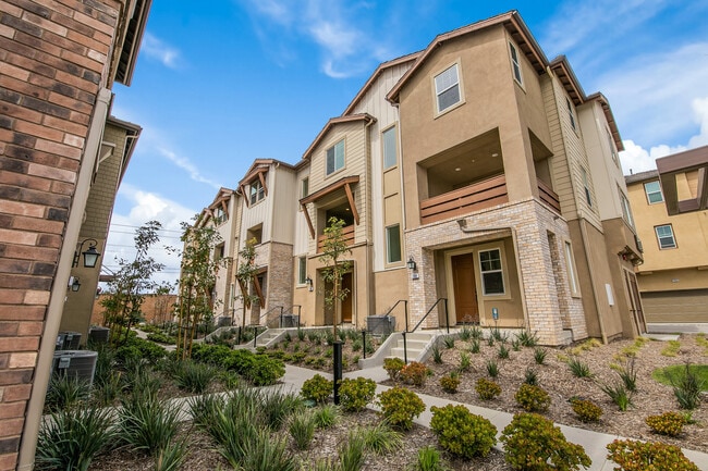 Building Photo - 7398 Solstice Pl