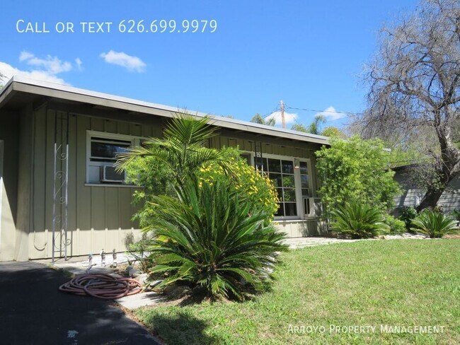 Building Photo - 741 E Poppyfields Dr