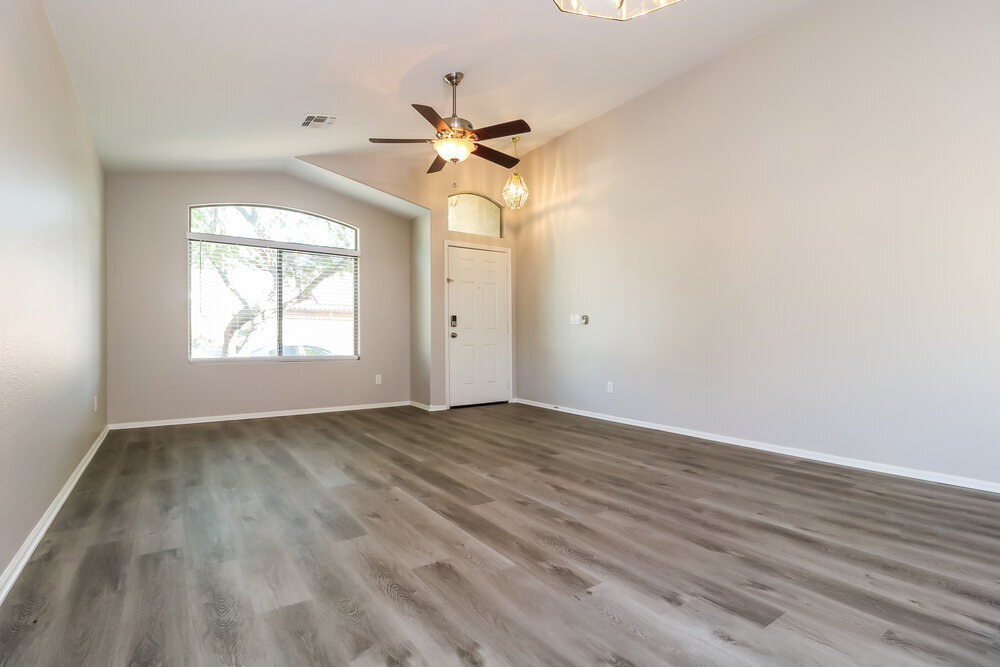 Building Photo - 3108 S 92nd Dr