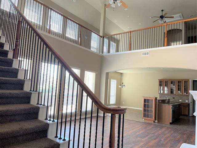 Building Photo - 228 Carrington Ln