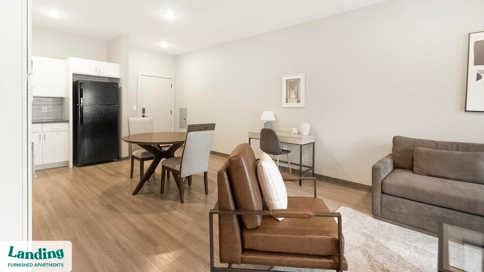 Building Photo - 645 N Front St