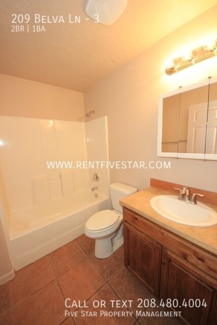 Building Photo - 209 Belva Ln