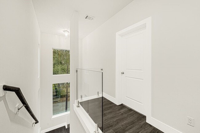 Building Photo - 6713 St Augustine St