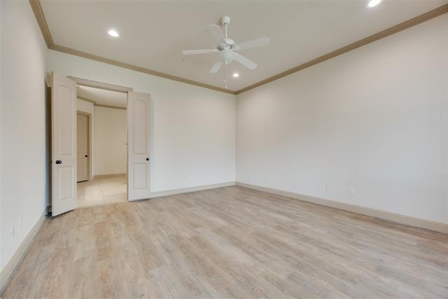 Building Photo - 2137 Langdon Dr
