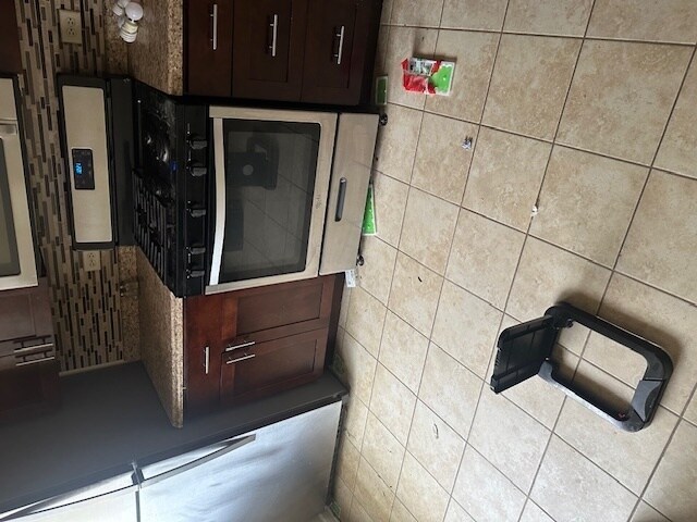 Primary Photo - 4340 Wilson Ave