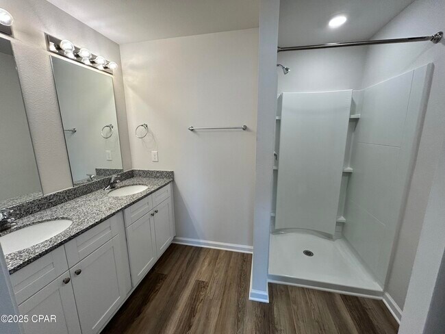 Building Photo - 1770 Jakes Dr