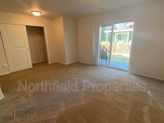 Building Photo - 3421 31st Dr