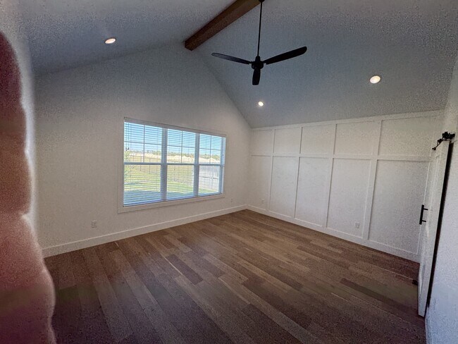 Building Photo - 4324 Cedar Creek Rd