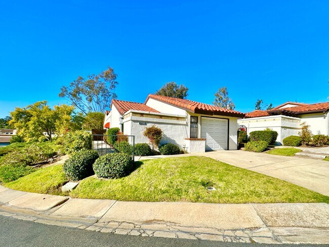 Building Photo - Sweet Single-Story, Completely Detached, Home in the Picturesque Fallbrook Village HOA Community!