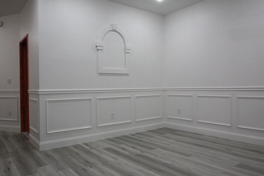 Building Photo - 1233 S Broad St