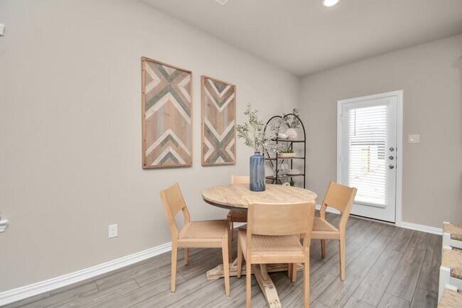 Building Photo - 4603 Aurora Gln Dr