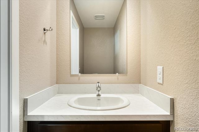 Building Photo - 4827 Mt Shavano St