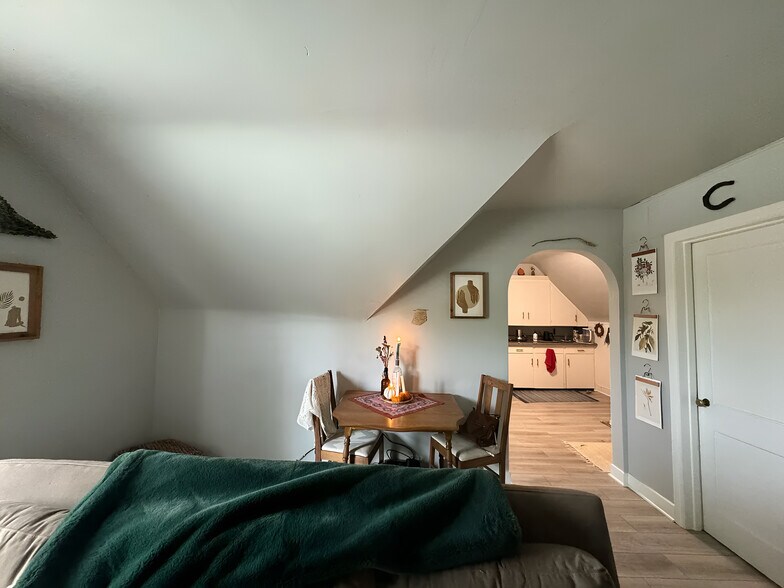 Building Photo - 1403 Columbus Ave