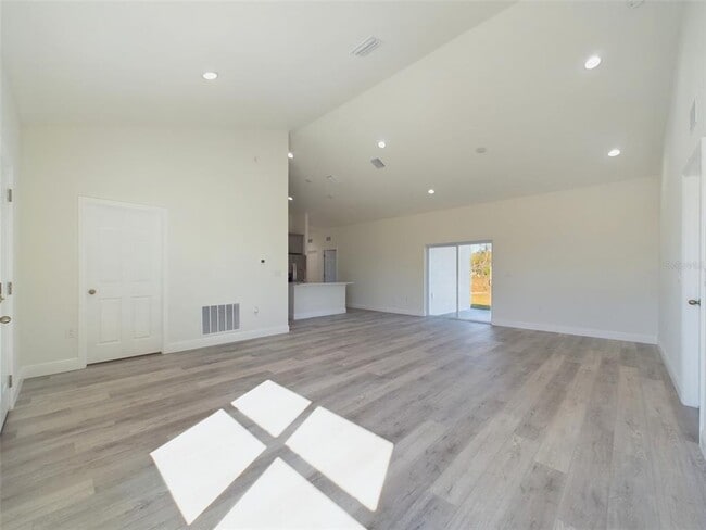 Building Photo - 2627 SW 154th Place Rd