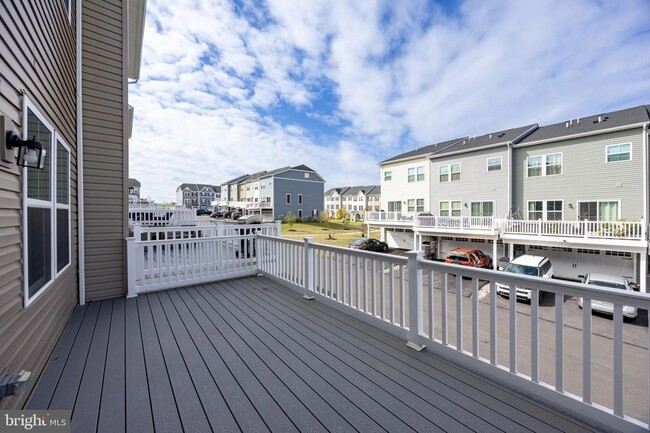 Building Photo - 430 Paperbark Sq