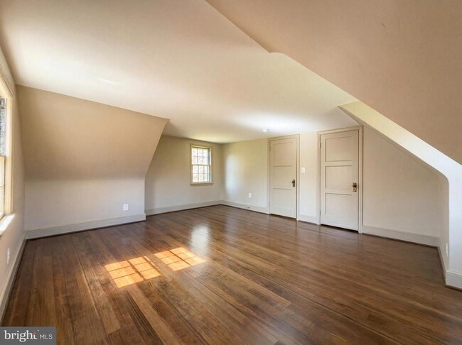 Building Photo - 37899 Snickersville Turnpike