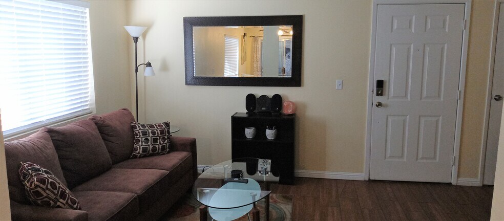 Building Photo - 5151 Pioneer Ave