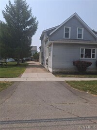 Building Photo - 80 Meadow Pl