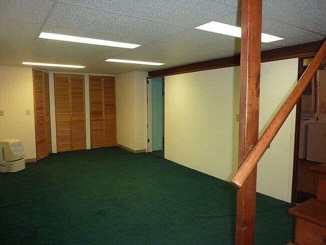 Building Photo - 3930 Kimberton Dr