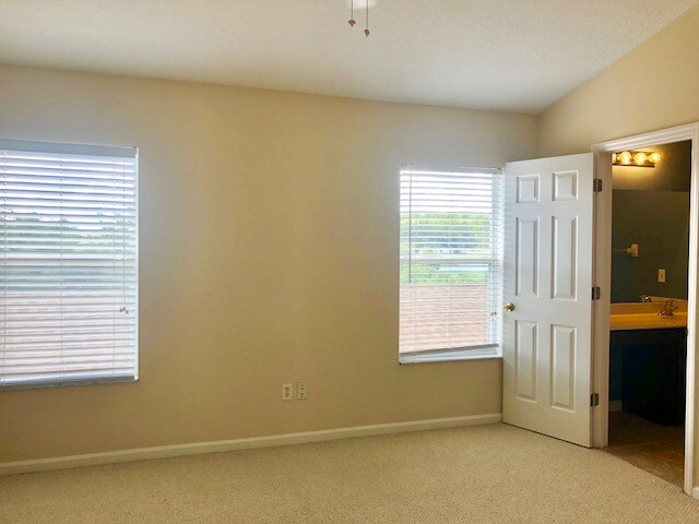 Building Photo - 927 Spring Harvest Ct