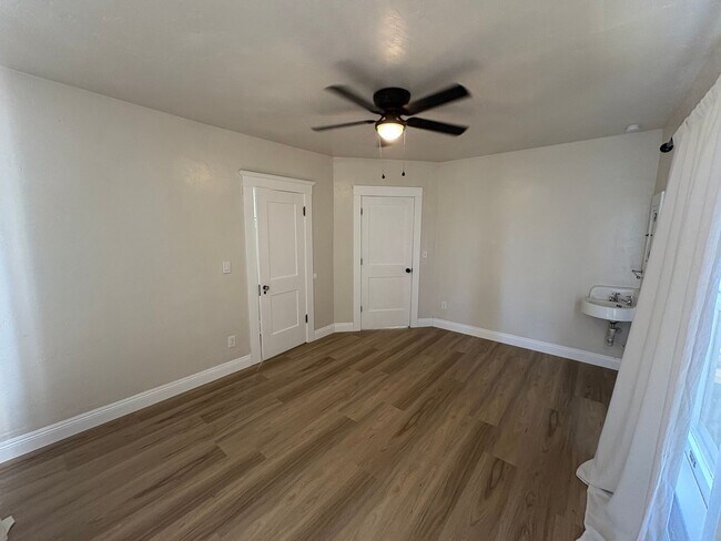 Building Photo - Beautiful 2 Story home Available coming soon!, pet friendly!